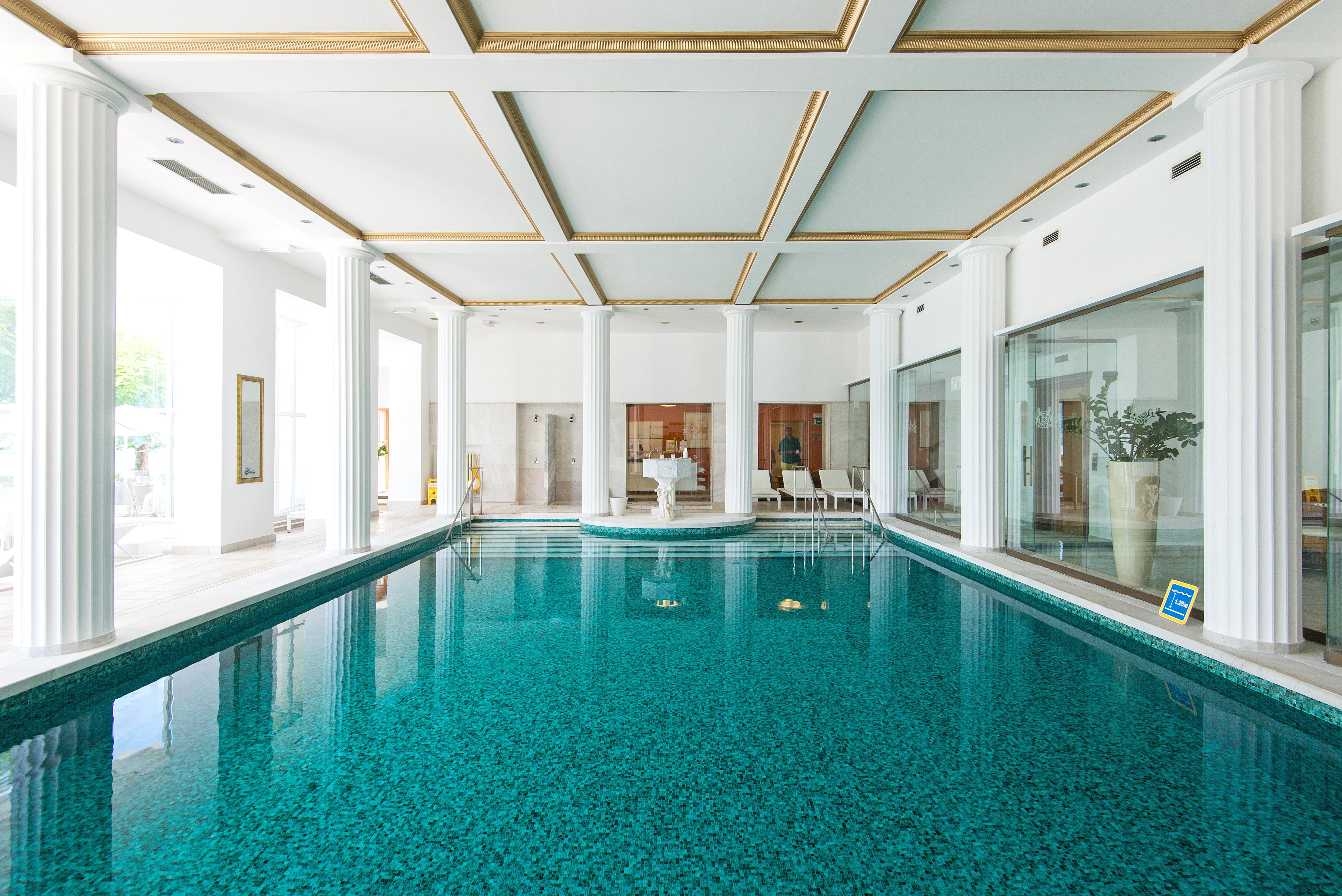 Grand Hotel Toplice - Small Luxury Hotels Of The World Блед Екстер'єр фото The swimming pool