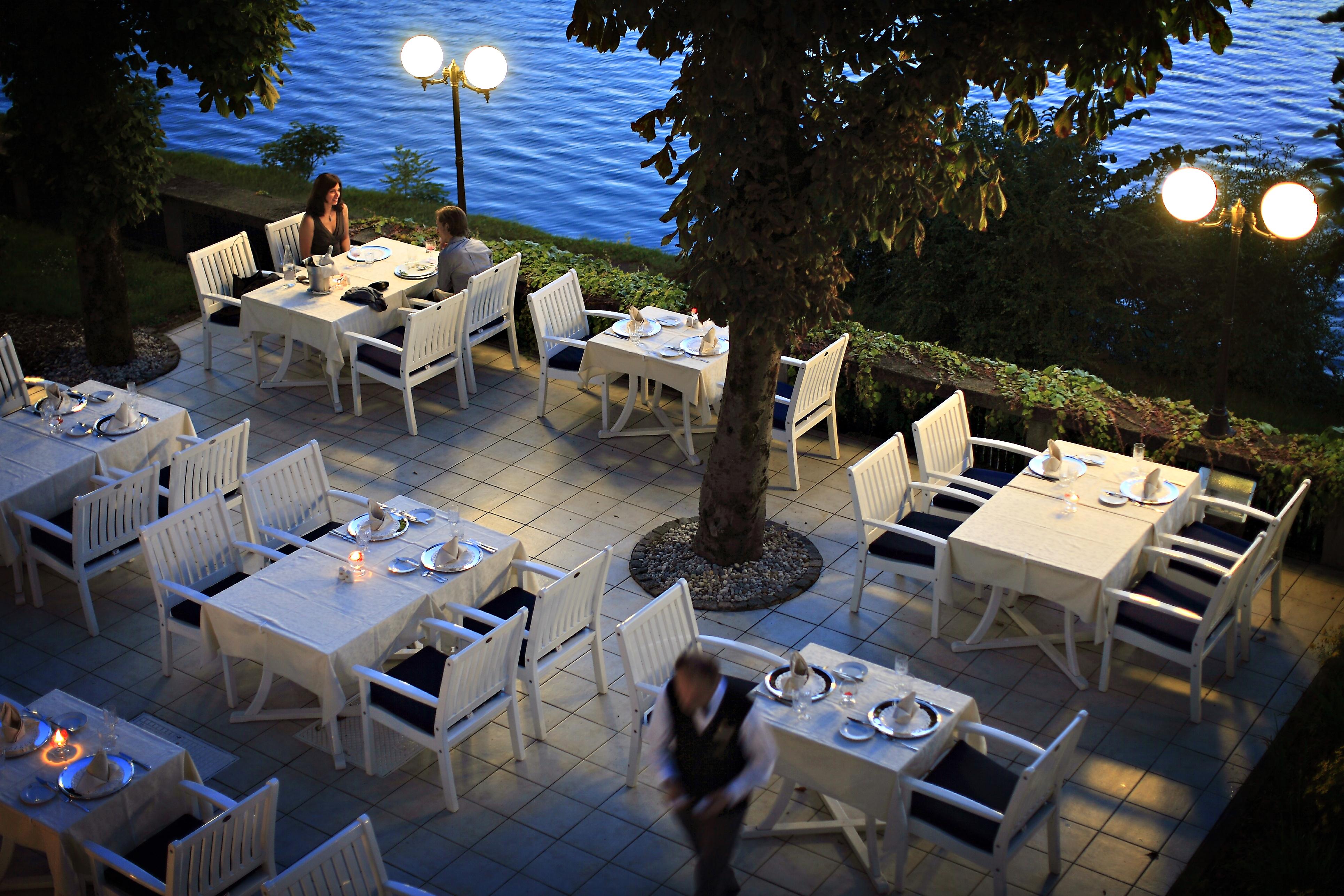 Grand Hotel Toplice - Small Luxury Hotels Of The World Блед Ресторан фото The restaurant at the Hotel des Alpes